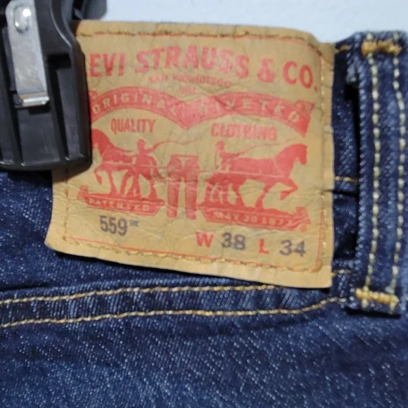 Levi's Men's Indigo Relaxed Jeans - Picture 1 of 5